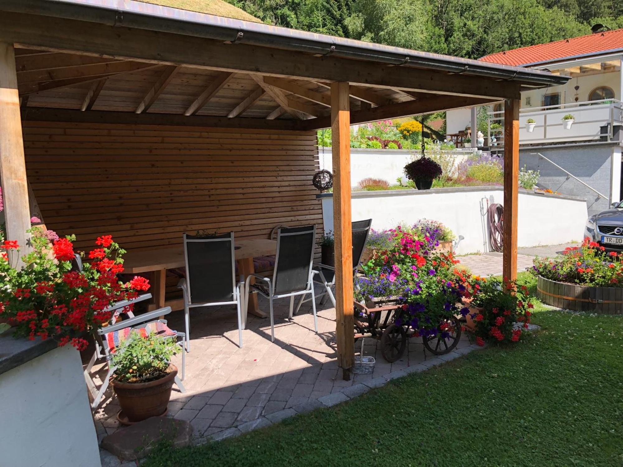 Haus Walch Bed and Breakfast Elbigenalp Værelse billede